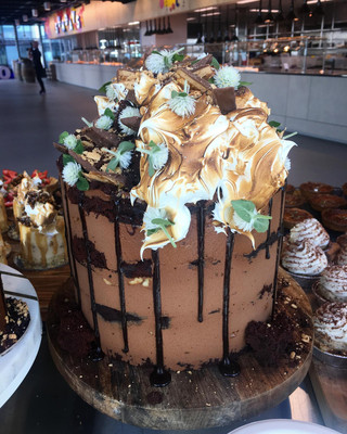 Karl cake